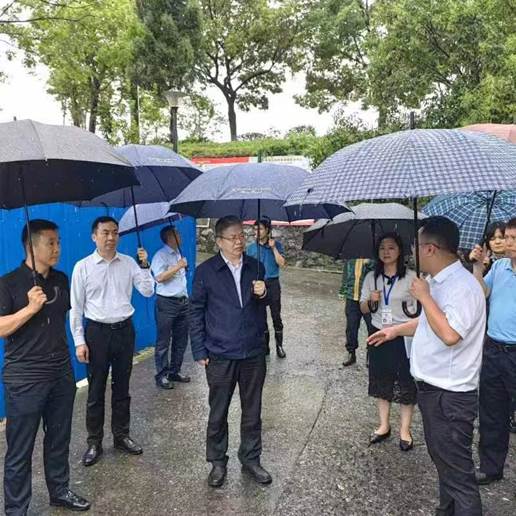 12400c53ac8f801e57a73ed4131fa20